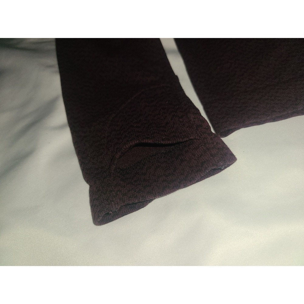 Athleta Flurry Peak Turtleneck Top Plum Burgundy Textured Size M 486817 - Picture 10 of 10